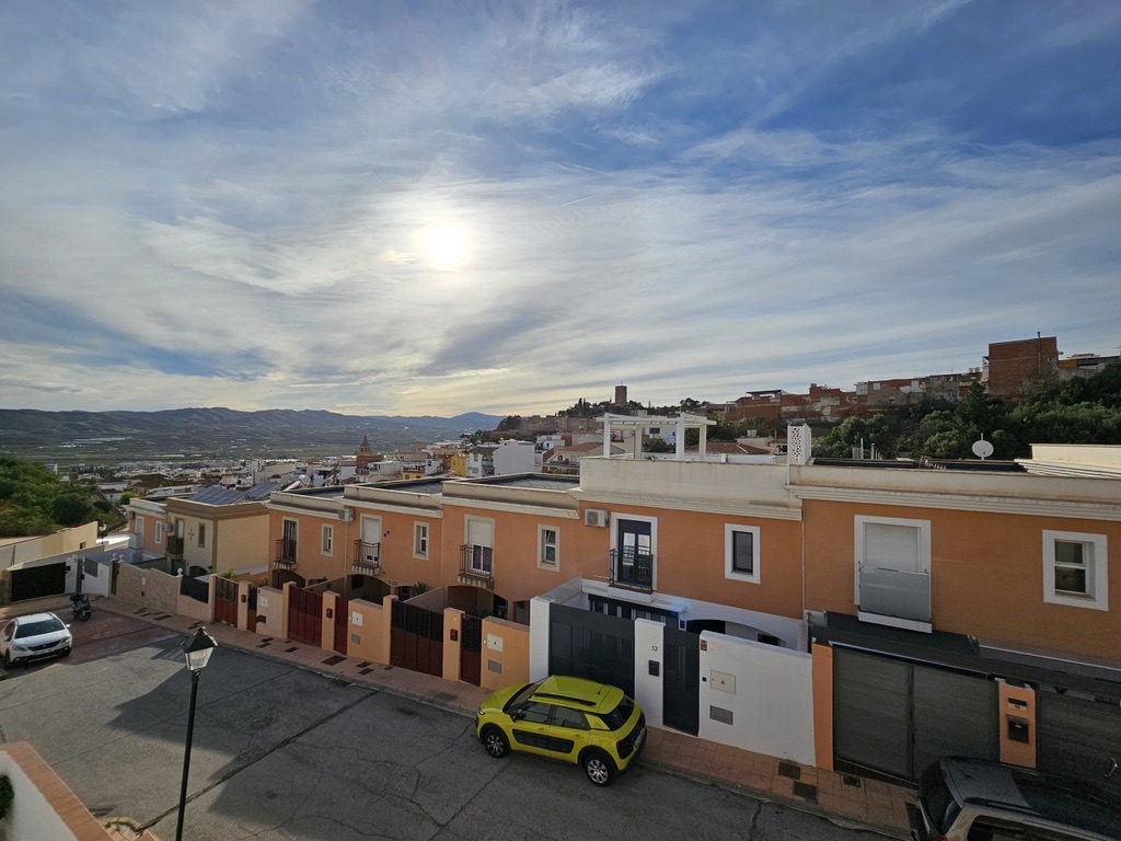 Increíble Chalet Adosado en Vélez Málaga