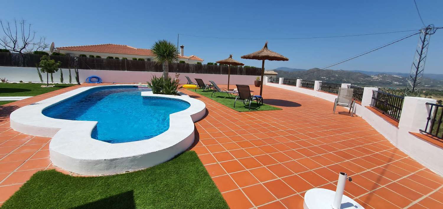 Great Country House in Canillas de Aceituno