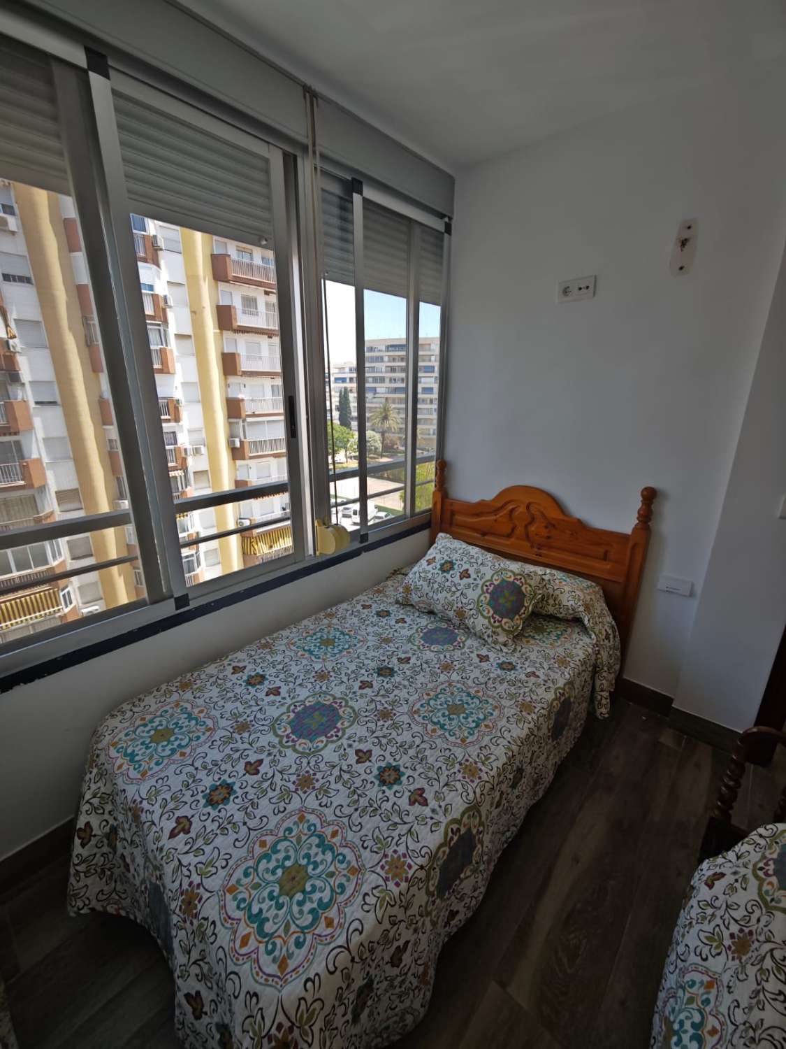 Cozy Renovated Apartment in the Center of Torre del Mar（托雷德马中心舒适装修公寓）