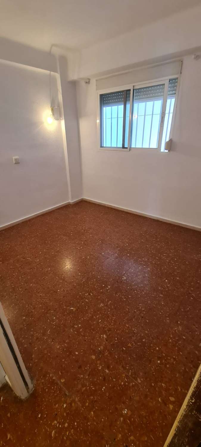 Sea Views, appartement te koop in Torre del Mar, op 50 m van het strand