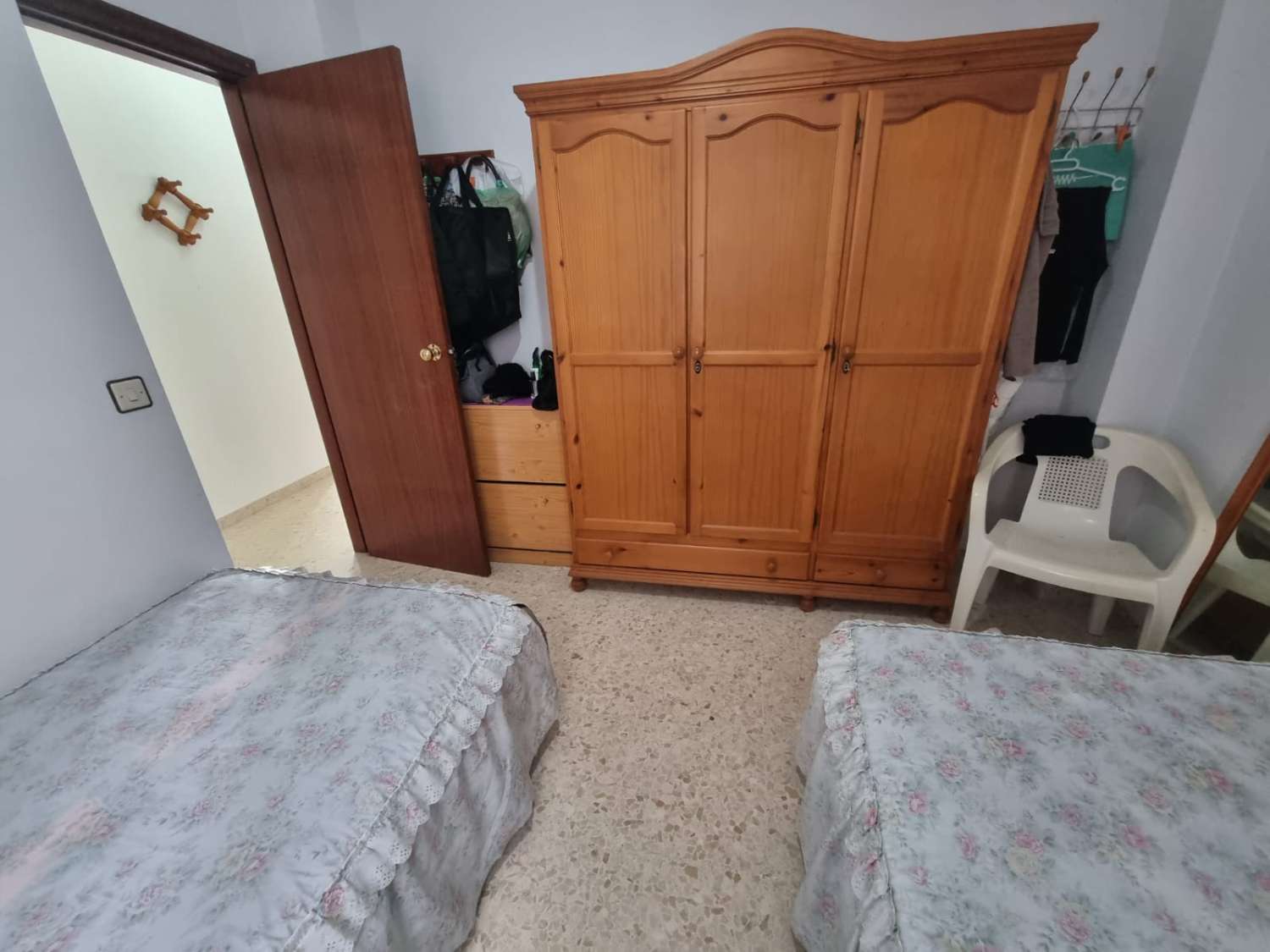 APPARTEMENT MET 2 SLAAPKAMERS EN TERRAS; ZWEMBAD EN GARAGE - TORRE DEL MAR