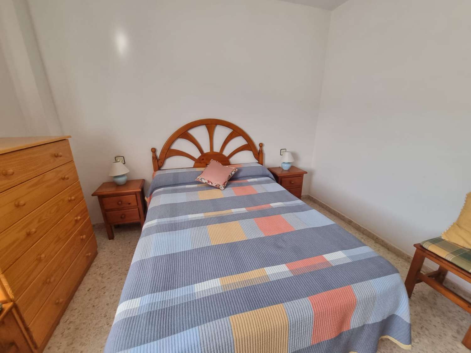 APARTAMENTO 2 DORMITORIOS CON TERRAZA; PISCINA Y GARAJE - TORRE DEL MAR