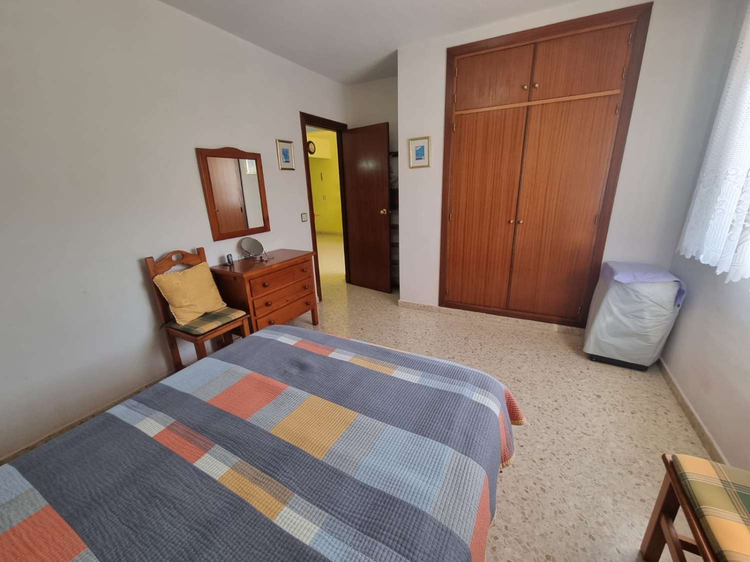 APPARTEMENT MET 2 SLAAPKAMERS EN TERRAS; ZWEMBAD EN GARAGE - TORRE DEL MAR