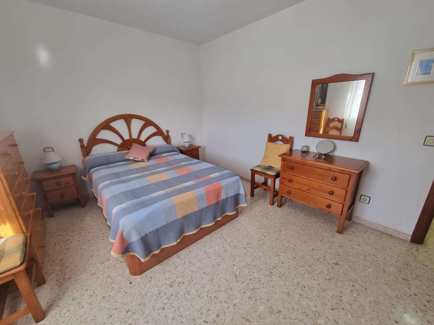 APPARTEMENT DE 2 CHAMBRES AVEC TERRASSE ; PISCINE ET GARAGE - TORRE DEL MAR