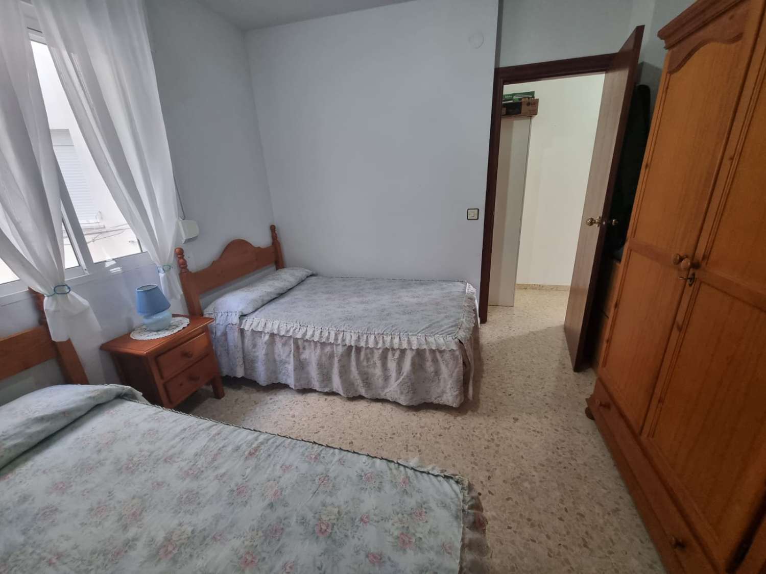 APARTAMENTO 2 DORMITORIOS CON TERRAZA; PISCINA Y GARAJE - TORRE DEL MAR