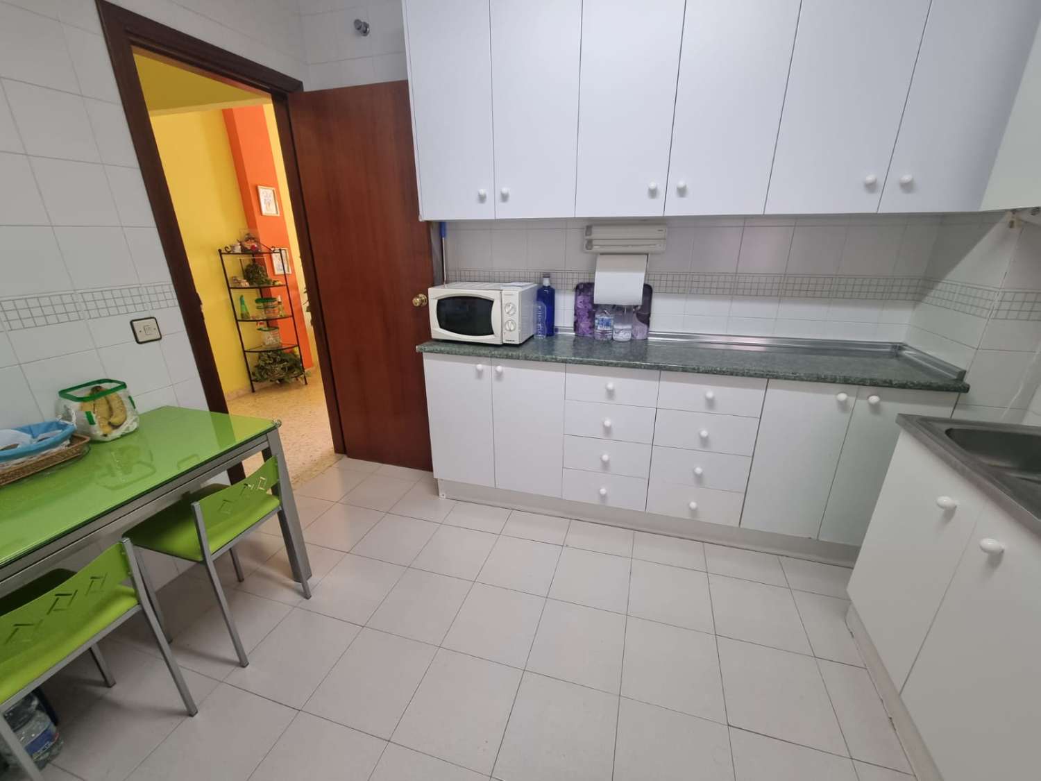 APARTAMENTO 2 DORMITORIOS CON TERRAZA; PISCINA Y GARAJE - TORRE DEL MAR