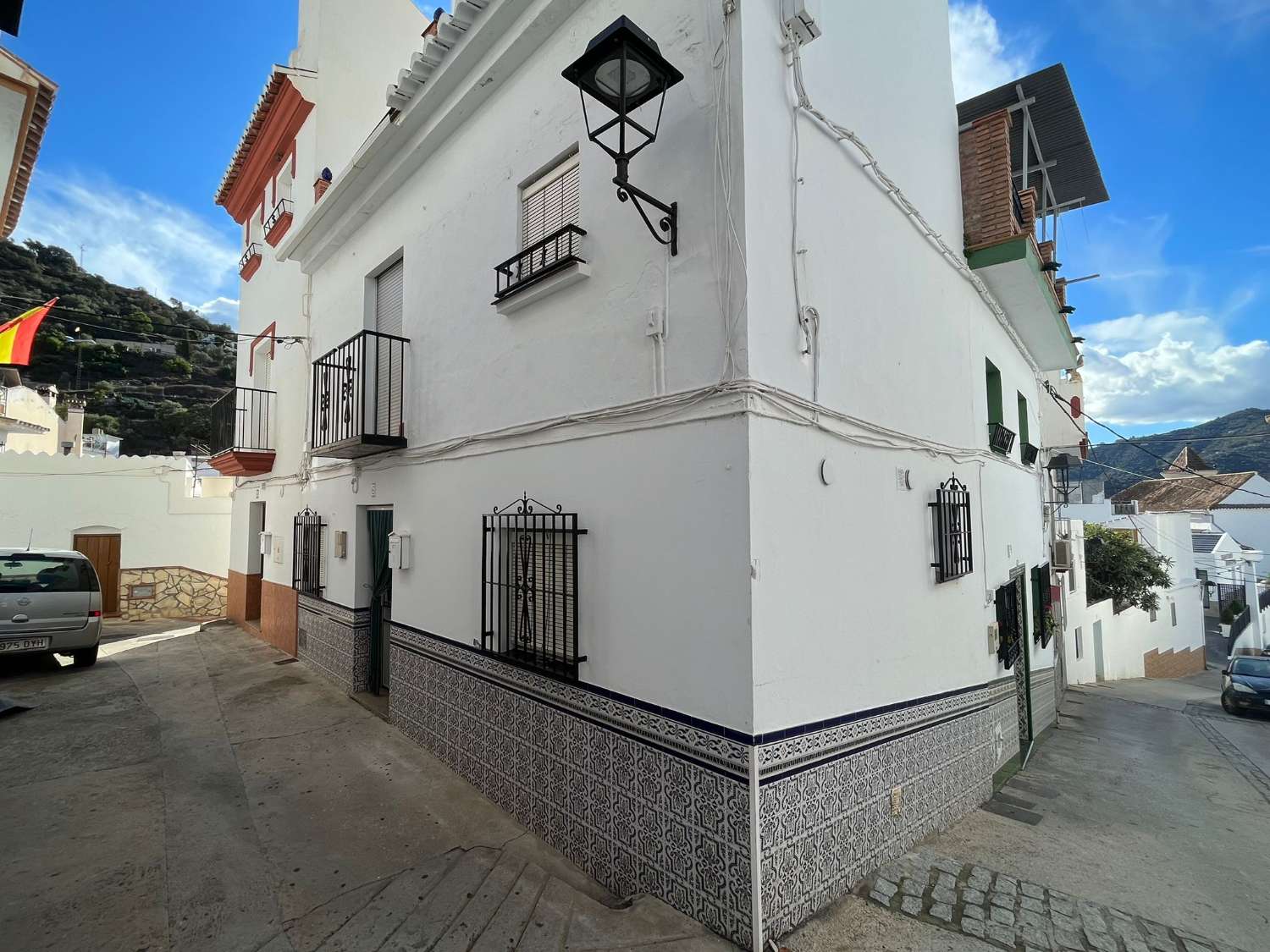 En venta Estupenda casa en el centro de Sayalonga