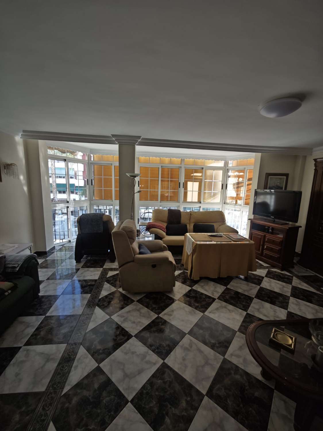 Groot appartement te koop in Vélez-Málaga