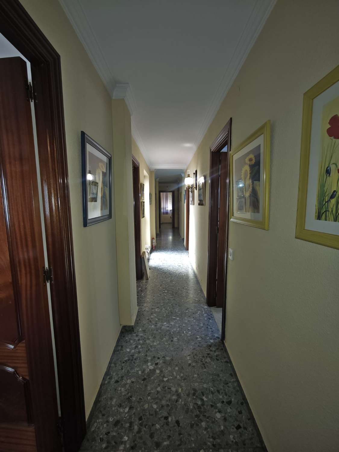 Groot appartement te koop in Vélez-Málaga