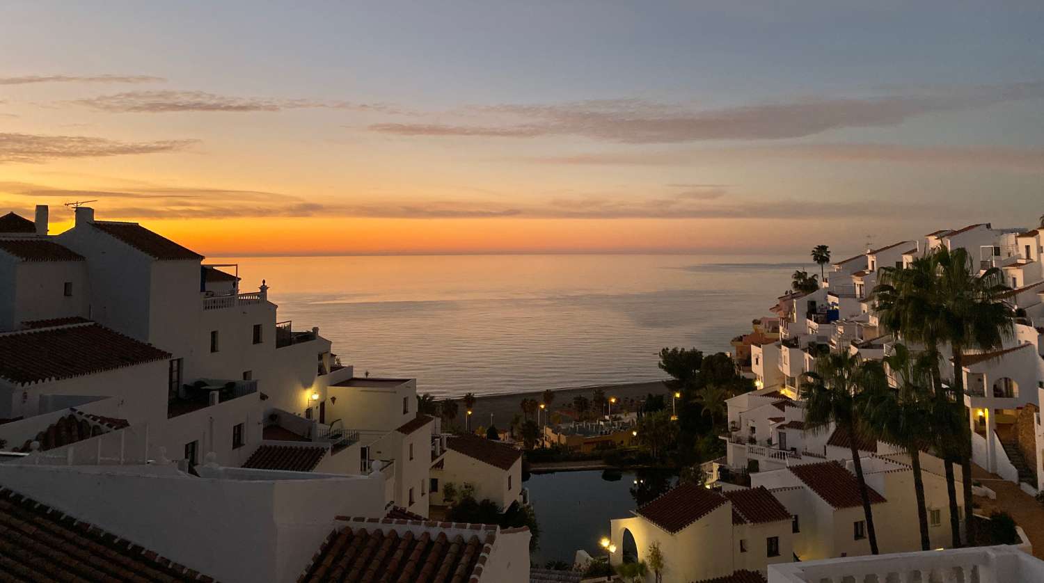 Wohnung zu verkaufen in Nerja, Capistrano